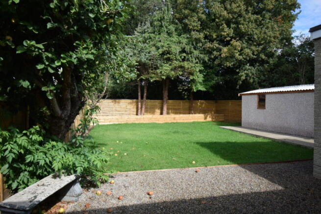 3 bed Semi-Detached Bungalow for sale Image 10