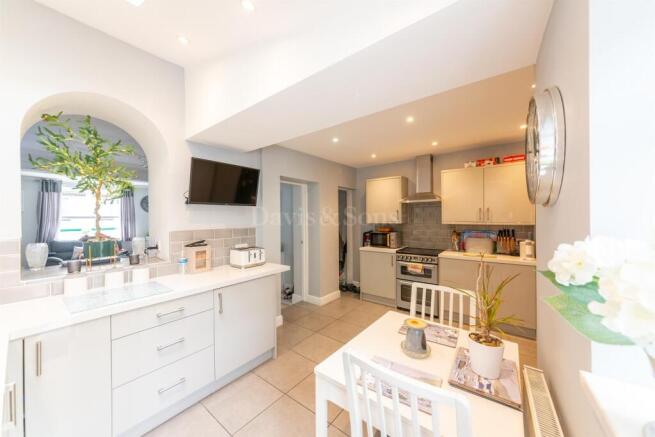 Kitchen/Breakfast Room
