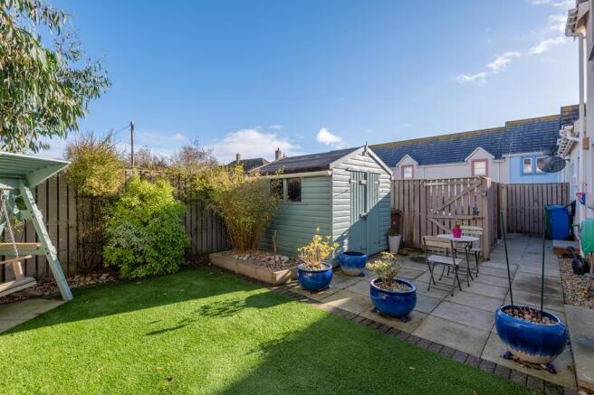 REAR GARDEN AGAIN