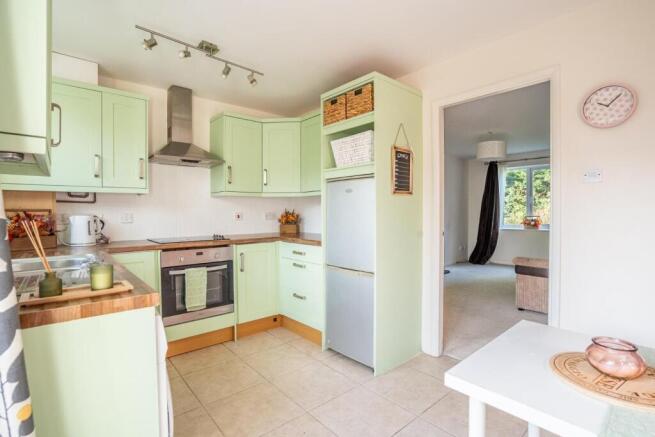 2 bed Terraced for sale Image 5