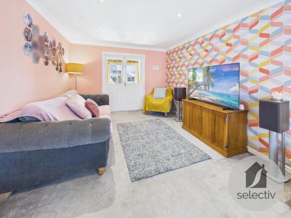4 bed Detached for sale Image 5
