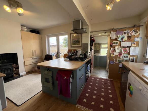 KITCHEN/DINER