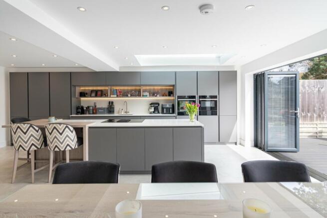 Kitchen/Dining Area