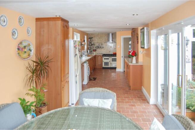Kitchen/Breakfast