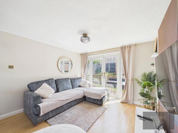 Rubens Close, Whoberley, Coventry photo 4