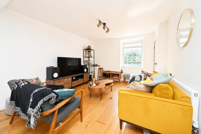 2 bed Terraced for sale Image 4