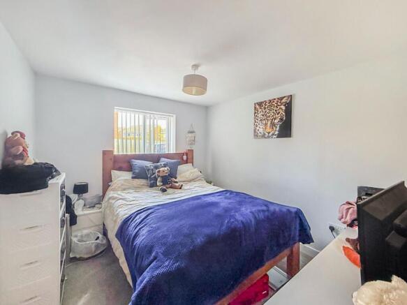 2 bed Apartment for sale Image 6