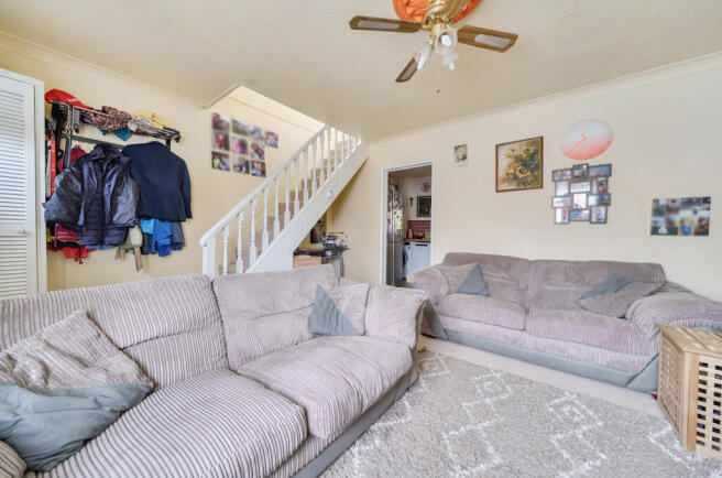 Merivale Gardens, Reading, Berkshire photo 3