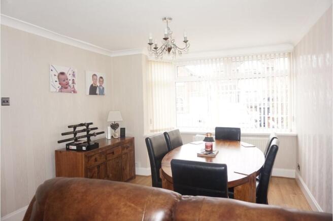 Lounge/Dining Room