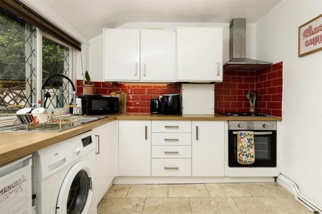 2 bed Terraced for sale Image 7
