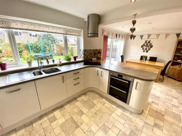3 Oakfield Kitchen I  (3).jpeg