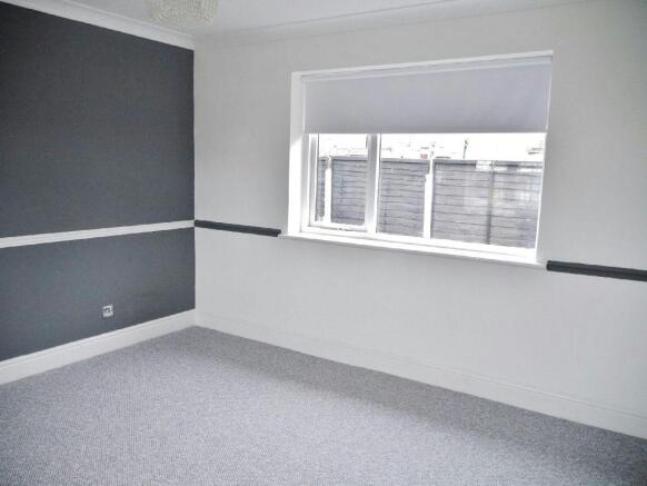 Bedroom 1 Photo 2