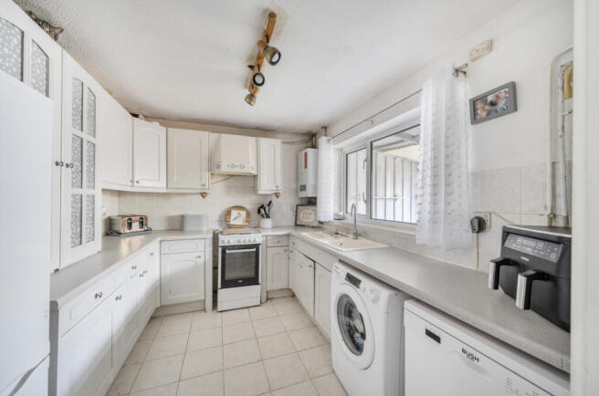 128333076881f96dc2383