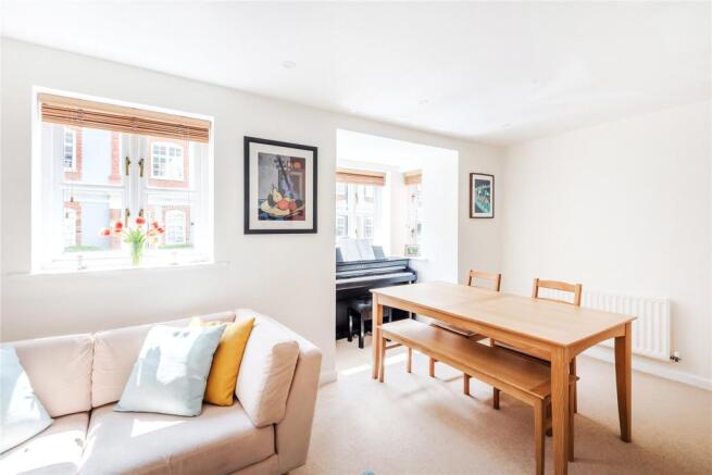 Sitting/Dining Room
