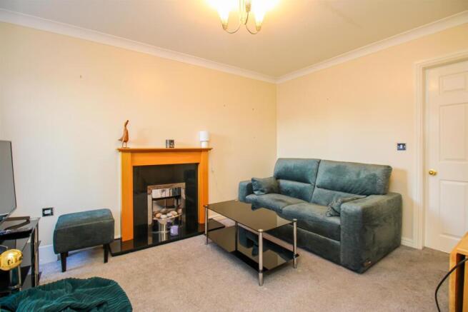 2 bed Town House for sale Image 4