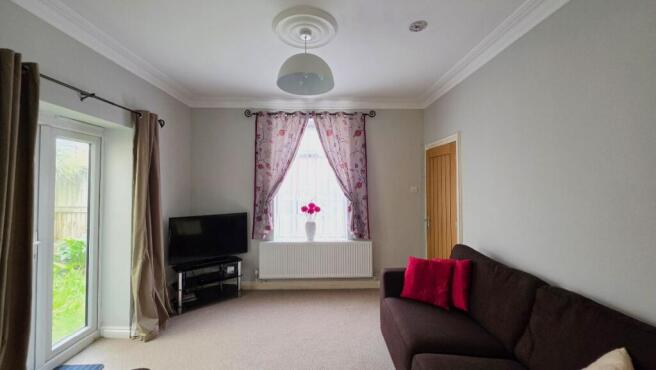 Gwennyth Street, Cathays, Cardiff CF24 4PH photo 5