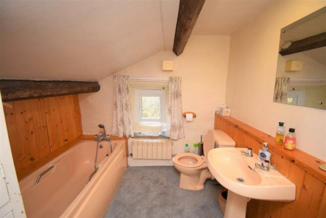 Bathroom.jpg