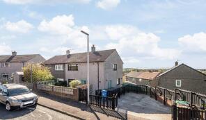 33, Almond Road, Dunfermline KY11 4BX