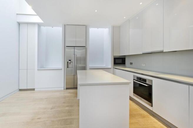 Kitchen alt view