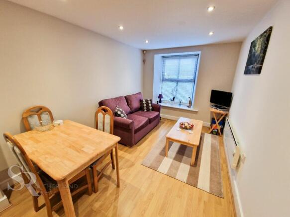 Lounge / Kitchen