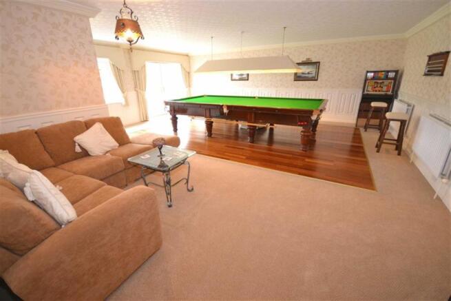 Snooker/entertainmen