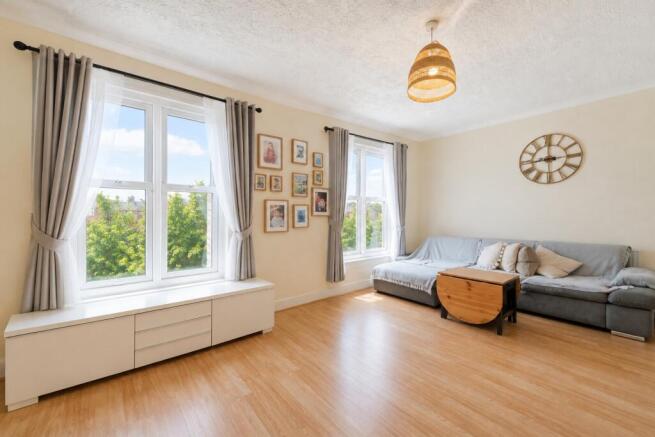Reception/Bedroom