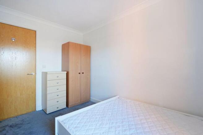 2 bed Apartment to rent Image 11