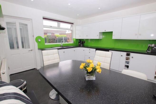 Dining Kitchen 