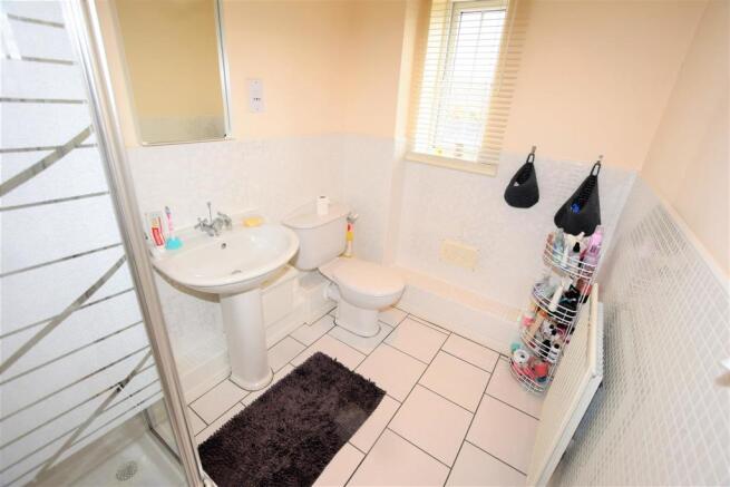 Bedroom 2 En-suite