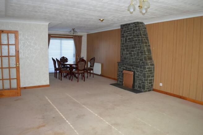 Lounge/dining