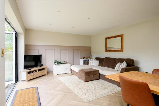 3 bed Bungalow for sale Image 7