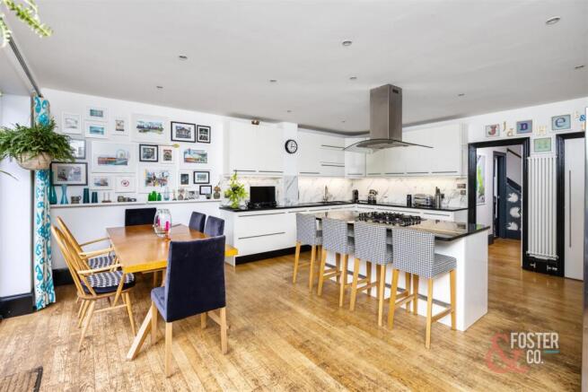 Hove Park Road, 57-006.jpg