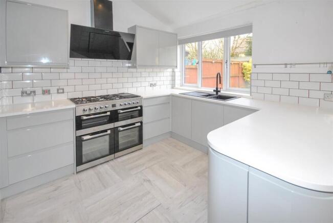 Oak Close, Hartwell, Northampton photo 4