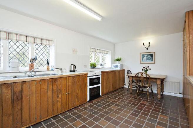 Kitchen/Breakfast Rm