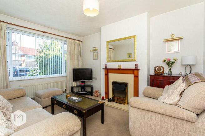 Stoneleigh Drive, Radcliffe, M26 photo 2