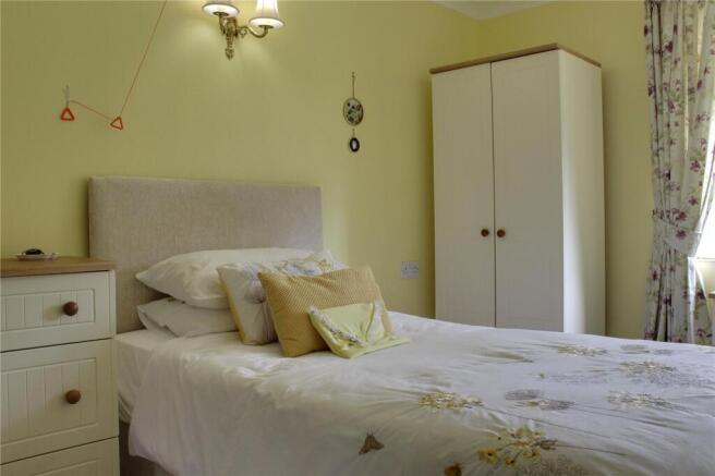 1 bed Apartment for sale Image 8