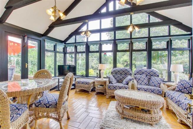 GARDEN ROOM