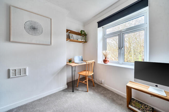 1423443-11-69c66a...