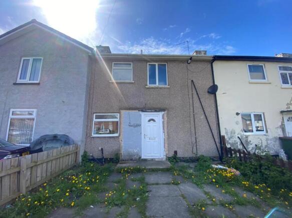 2 bed Terraced to rent Image 6