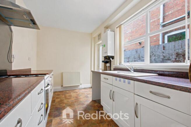 3 bed Terraced for sale Image 8