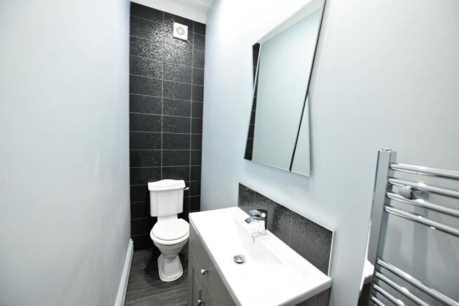 6 bed House to rent Image 4