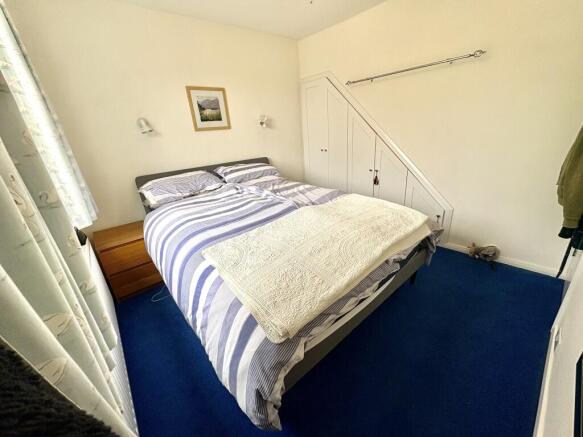 2 bed Semi-Detached Bungalow for sale Image 12