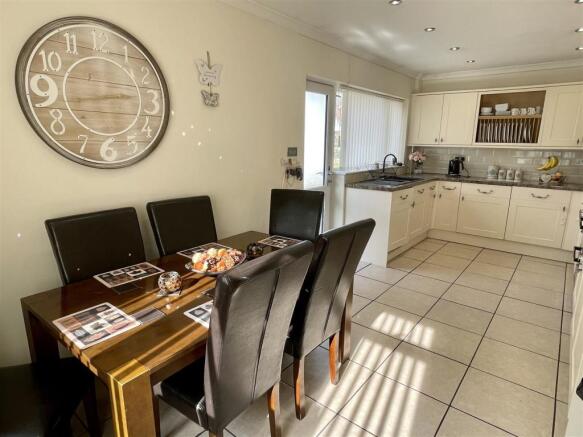 Open Plan Kitchen/Dining Room