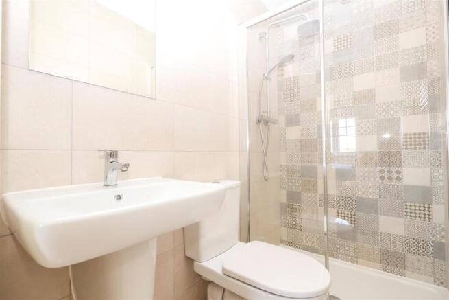 4 bed Detached for sale Image 10