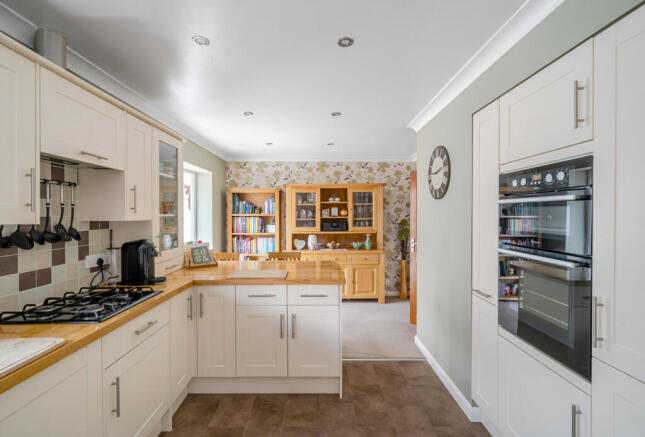 1327201-10-688200...