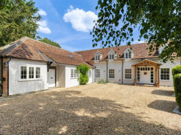 Little Castlemans, Bath Road, Reading RG10 9UT