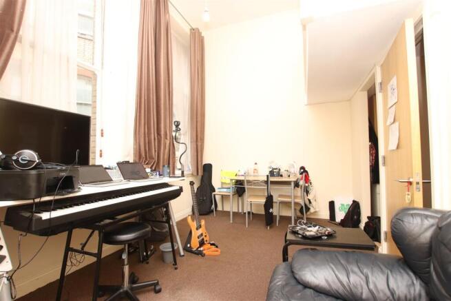 Living Area.JPG