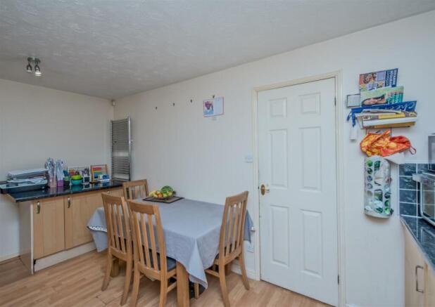 Fitted Dining Kitchen:
