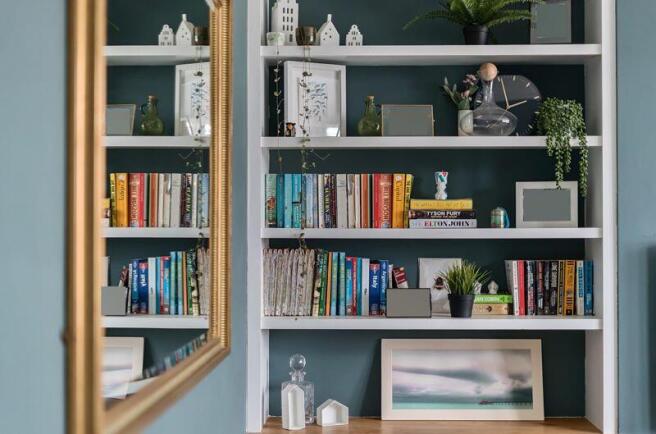 Lifestyle shot 2