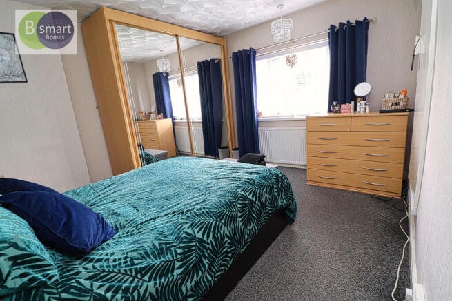 3 bed Semi-Detached for sale Image 8